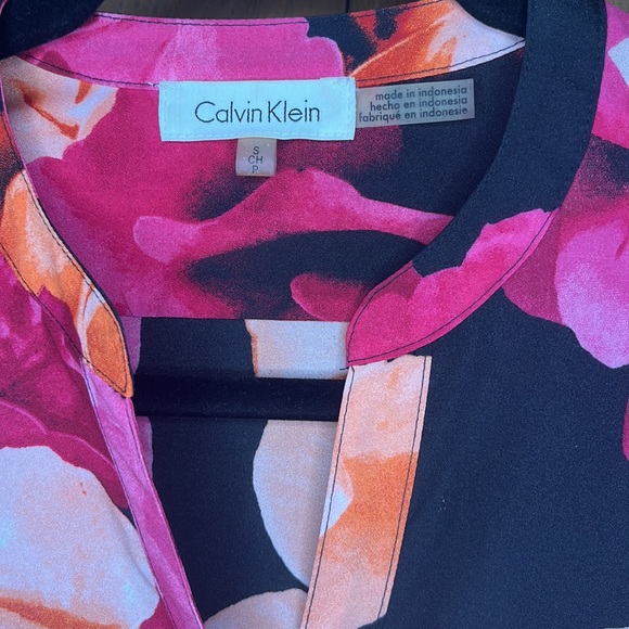 Floral Blouse - Picture 2 of 7